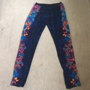Patterned pants